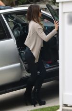 KATE BECKINSALE Arrives at Her Home in Los Angeles 03/19/2019