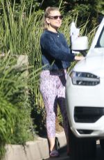 KATE HUDSON and Danny Fujikawa Out in Pacific Palisades 03/10/2019