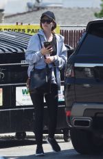 KATHERINE SCHWARZENEGGER and Chris Pratt at Kreation Organic Juicery in Los Angeles 03/25/2019