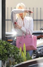 KHLOE KARDASHIAN Out and About in Los Angeles 03/28/2019