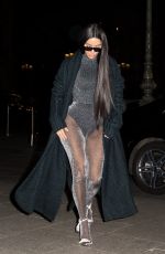 KIM KARDASHIAN Arrives at Ritz Hotel in Paris 03/25/2019