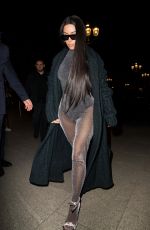KIM KARDASHIAN Arrives at Ritz Hotel in Paris 03/25/2019