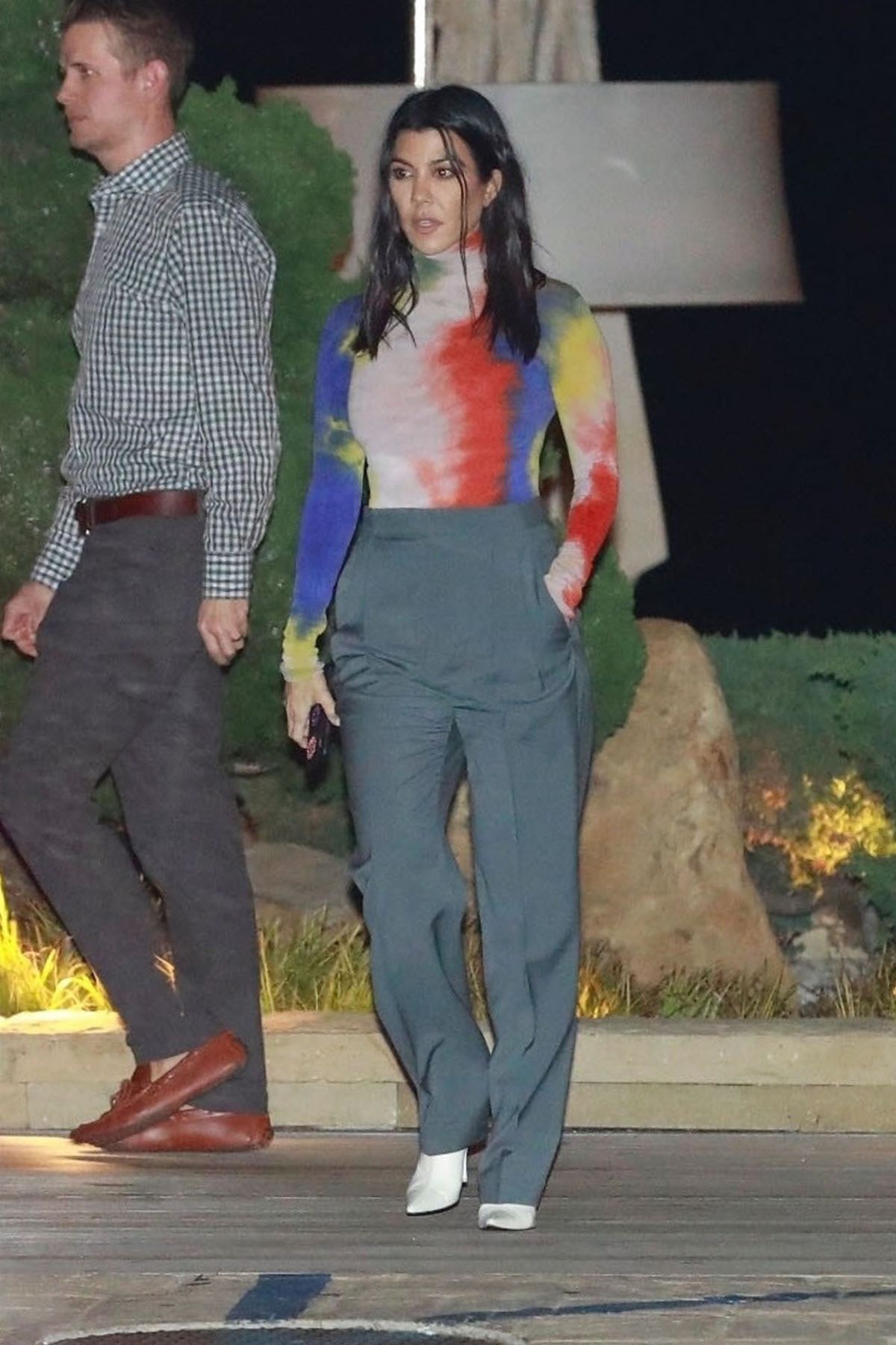 kourtney-kardashian-leaves-nobu-in-malibu-02-27-2019-3.jpg