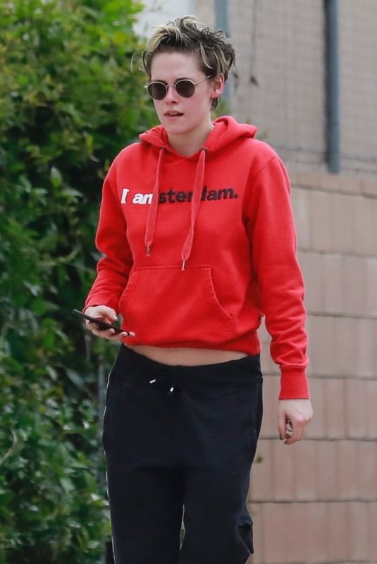 KRISTEN STEWART Arrives at a Spa in Los Angeles 03/11/2019