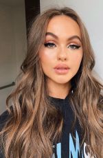 LILY EASTON - Instagram Pictures, March 2019