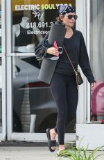 LISA RINNA Leaves Electric Soul Yoga in Studio City 03/27/2019