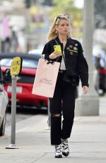 LOTTIE MOSS Shopping at Agent Provocateur in Los Angeles 03/20/2019