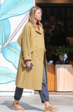 MARIA SHARAPOVA Out and About in Venice Beach 03/03/2019