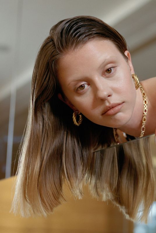 MIA GOTH for Who What Wear, Spring 2019 Issue