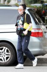 NOAH CYRUS Out for Lunch at Joan