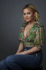 OLIVIA HOLT - 2019 WonderCon Portraits