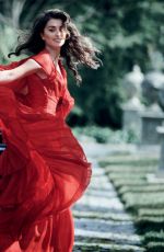 PENELOPE CRUZ for Vogue Magazine, Spain April 2019
