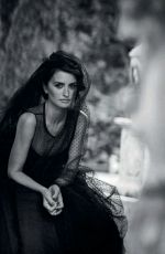 PENELOPE CRUZ for Vogue Magazine, Spain April 2019