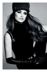 PENELOPE CRUZ for Vogue Magazine, Spain April 2019