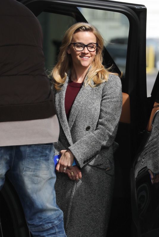 REESE WITHERSPOON Out and About in Los Angeles03/10/2019