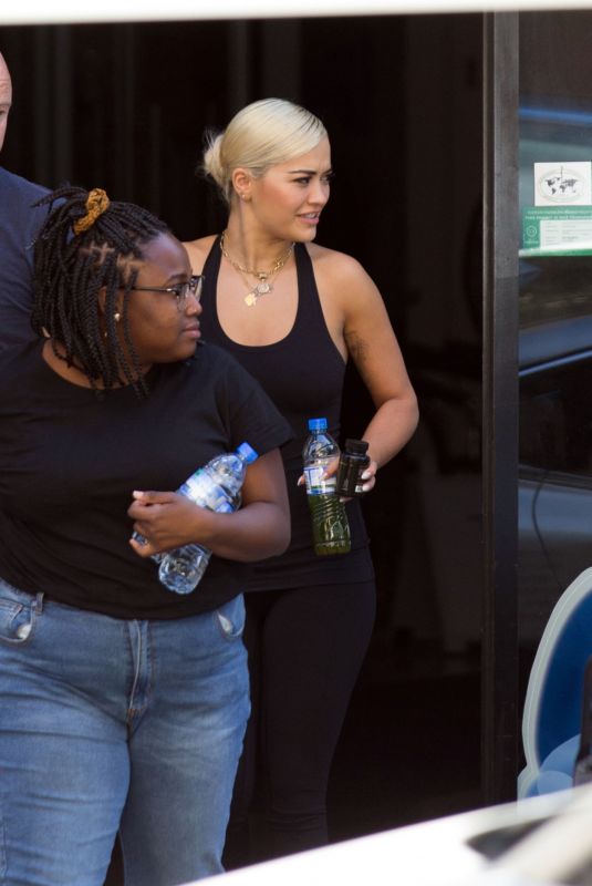 RITA ORA at an Oxygen Therapy Clinic in Melbourne 03/01/2019