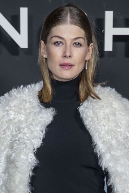 ROSAMUND PIKE at Givenchy Fashion Show at PFW in Paris 03/03/2019