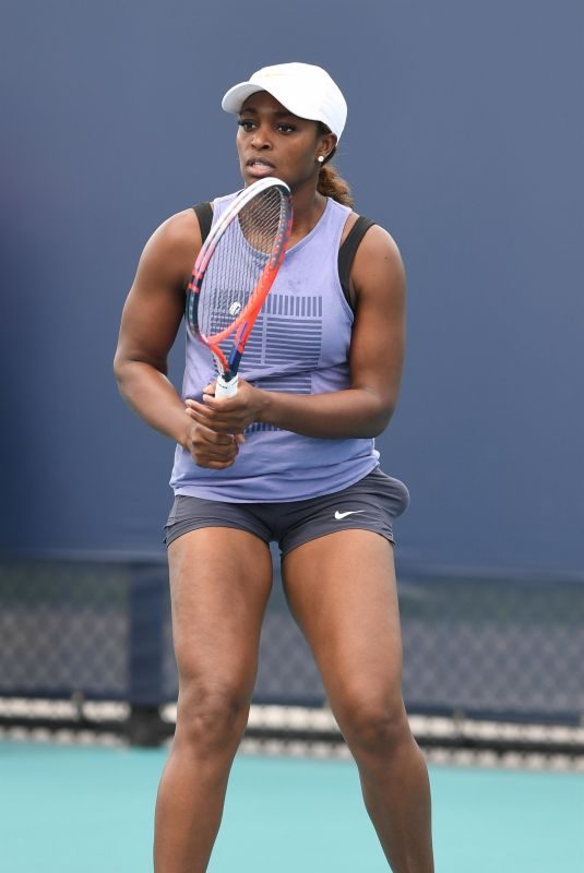 SLOANE STEPHENS Practice at Miami Open Tennis Tournament 03/20/2019