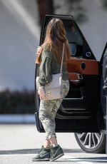 SOFIA VERGARA Shopping at Saks Fifth Avenue in Los Angeles 03/10/2019