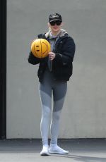 SOPHIE TURNER Playing Basketball in New York 03/14/2019
