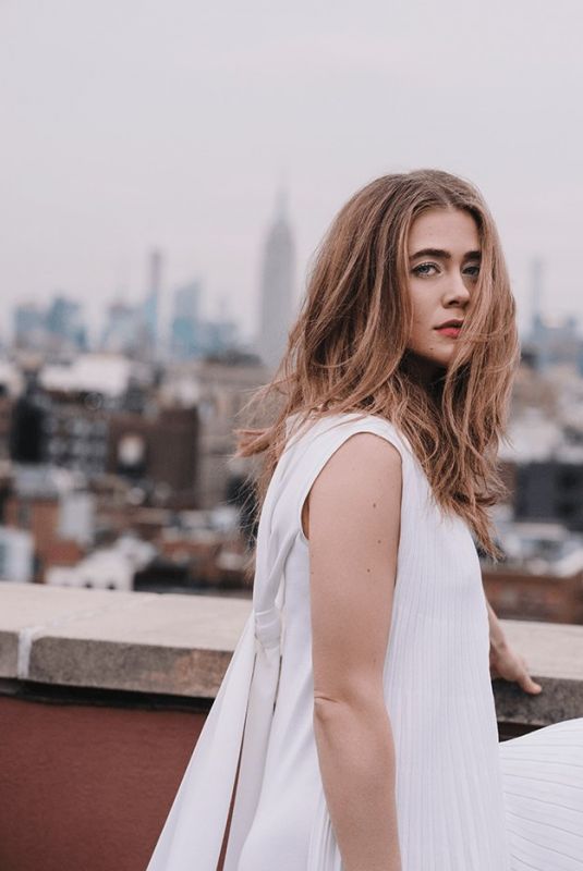 Story and Rain with MELISSA ROXBURGH