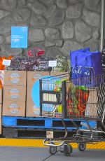 VANESSA PARADIS Shopping at Whole Foods in Studio City 03/11/2019