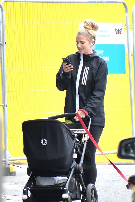 VOGUE WILLIAMS Out and About in London 03/19/2019