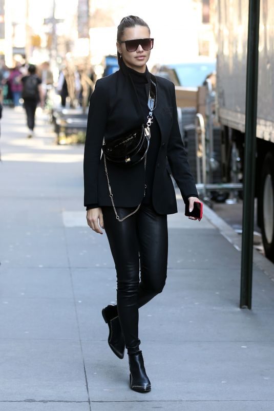 ADRIANA LIMA Leaves an Office in New York 04/03/2019