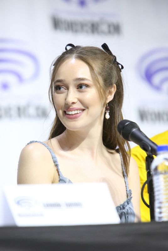 ALYCIA DEBNAM-CAREY at Fear the Walking Dead Panel at WonderCon in Anaheim 03/31/2019