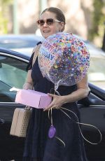 AMY ADAMS and Darren Le Gallo Shopping at Bristol Farms in Beverly Hills 04/10/2019
