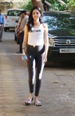 ANANYA PANDAY Out and About in Mumbai 04/11/2019