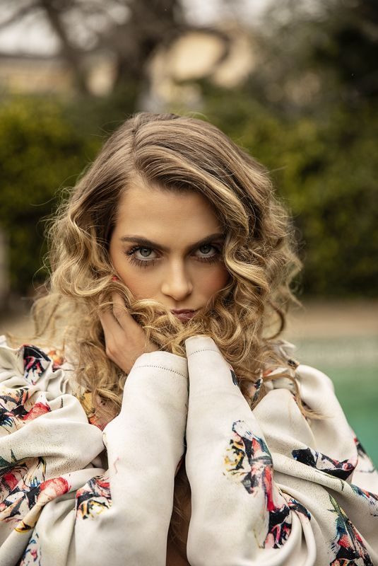 ANNE WINTERS in Ladygunn Magazine, April 2019