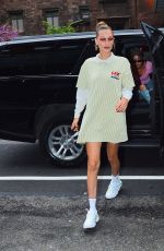 BELLA HADID Leaves Gigi Hadid