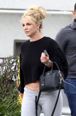 BRITNEY SPEARS Out and About in Thousand Oaks 04/26/2019