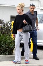 BRITNEY SPEARS Out and About in Thousand Oaks 04/26/2019