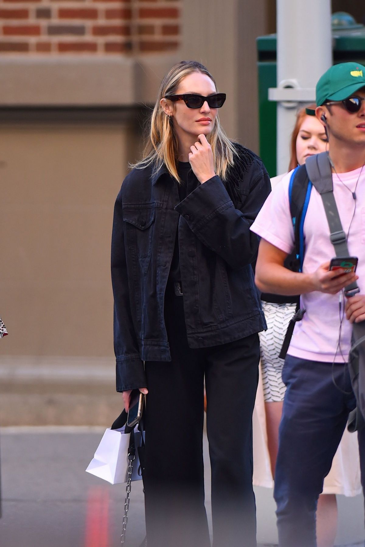 candice-swanepoel-out-and-about-in-new-york-04-24-2019-8.jpg