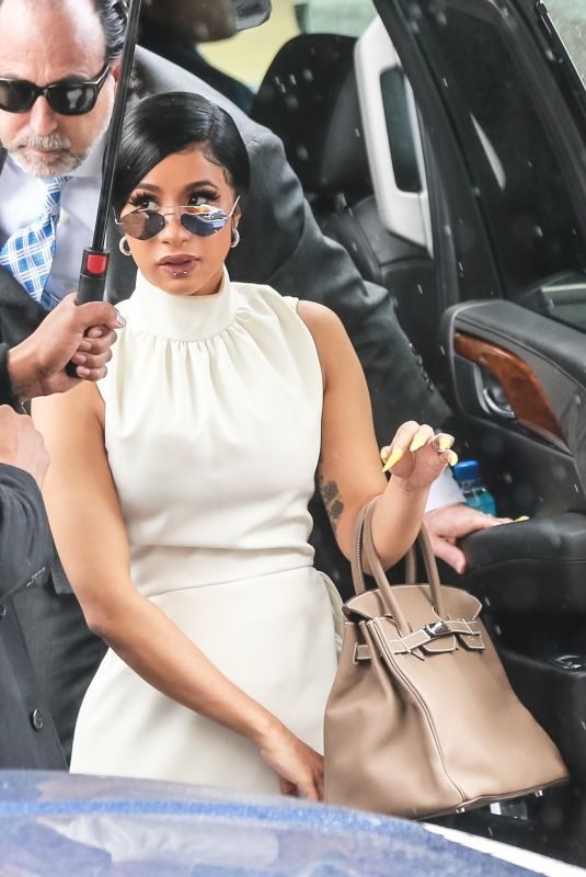 CARDI B Arrives at New York Criminal Court 04/19/2019