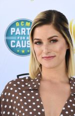 CASSADEE POPE at Topgolf for 2019 ACM Party for a Cause in Las Vegas 04/06/2019