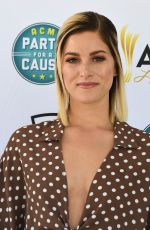 CASSADEE POPE at Topgolf for 2019 ACM Party for a Cause in Las Vegas 04/06/2019