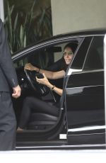 COURTENEY COX Arrives at Her Home in Los Angeles 04/16/2019