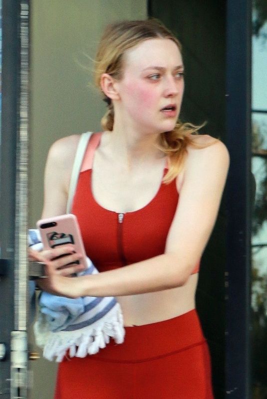 DAKOTA FANNING at a Gym in Los Angeles 04/09/2019