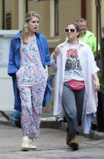 DREW BARRYMORE Shopping at a Local Market in Sydney 04/12/2019