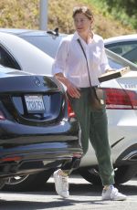 ELLEN POMPEO Shopping at Erewhon Organic Grocers in Calabasas 04/19/2019