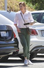 ELLEN POMPEO Shopping at Erewhon Organic Grocers in Calabasas 04/19/2019
