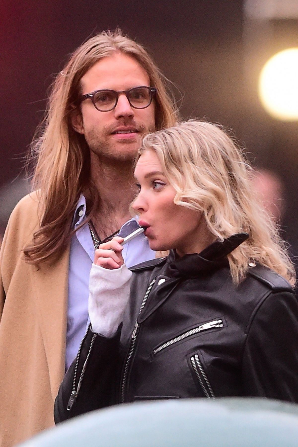 elsa-hosk-and-tom-daly-out-in-new-york-04-16-2019-2.jpg