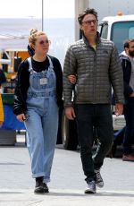 FLORENCEPUGH and Zach Braff Out in New York 04/12/2019