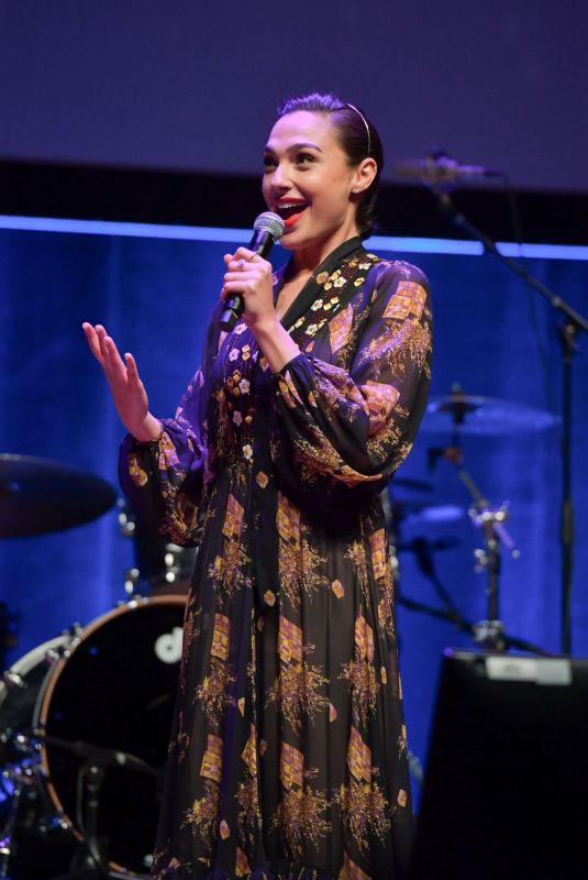 GAL GADOT at Huawei P30 Smartphones Series Launch in Toronto 04/09/2019