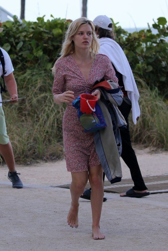 GEORGIA MAY JAAGER Out in Miami 03/31/2019