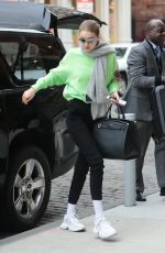 GIGI HADID Arrives at Her Apartment in New York 04/02/2019