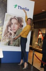 GISELE BUNDCHEN at Thalia Book Store 04/03/2019